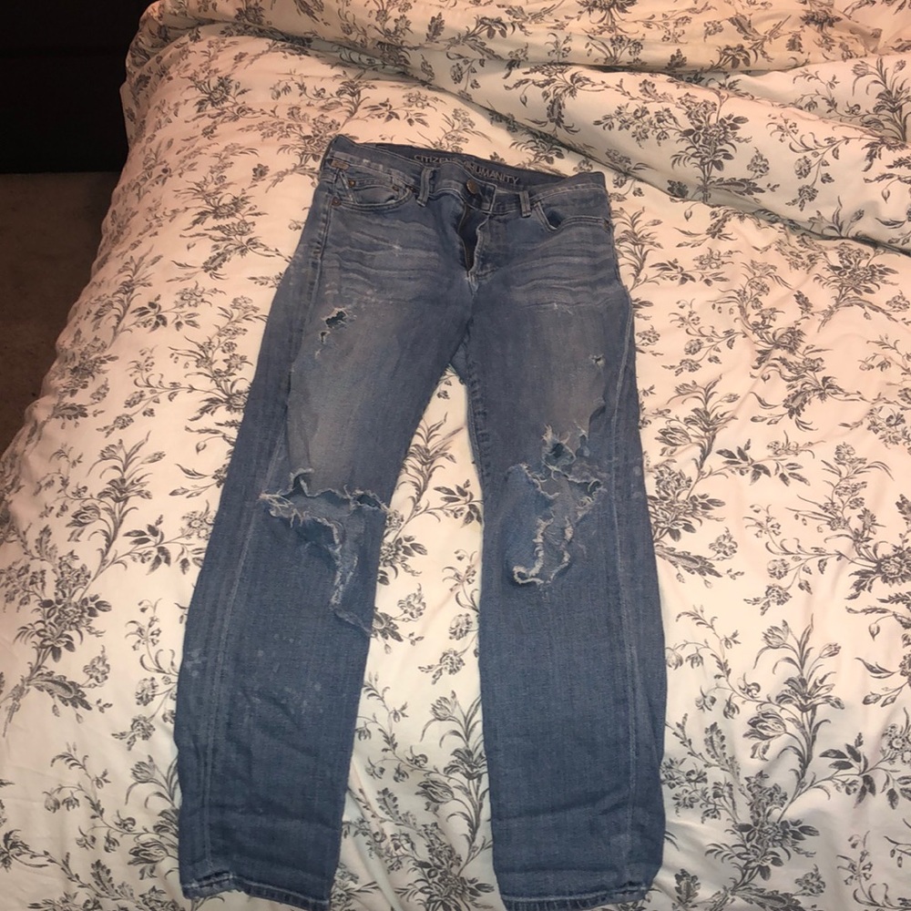 Citizens of humanity ripped knee jeans